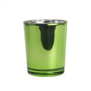 Zelené poháre na sviečky